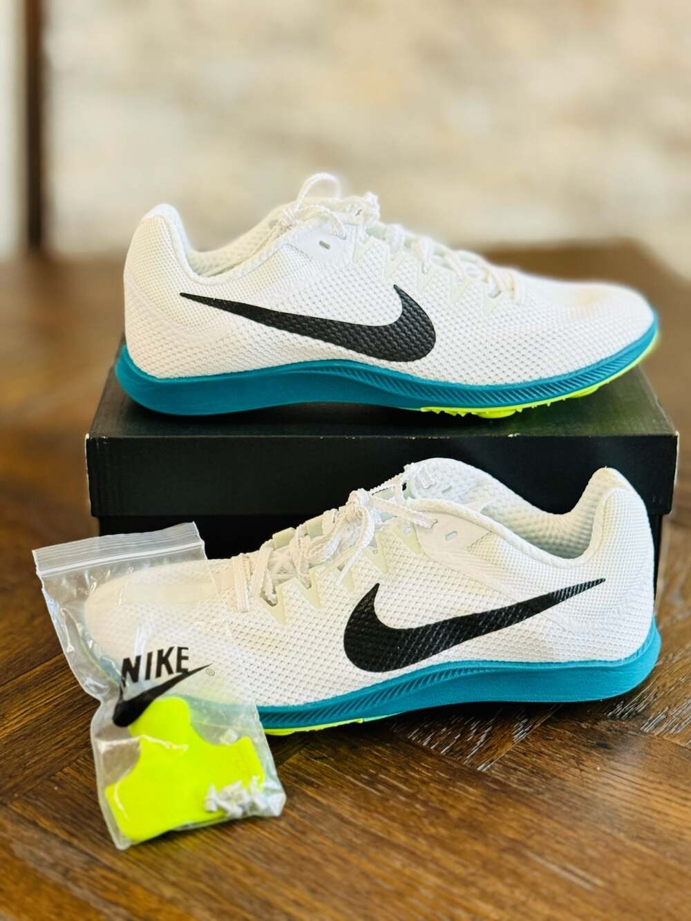 Nike Zoom Rival Distance Track Spikes FZ9653-102 White Green Size 7.5 / 9 WMNS